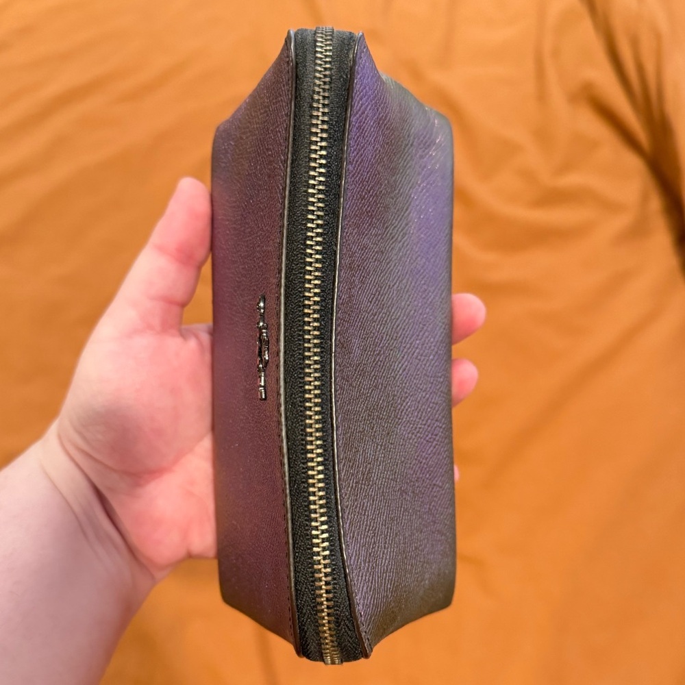 COACH | Holographic Pebble Leather Cosmetic Case - Picture 3 of 9